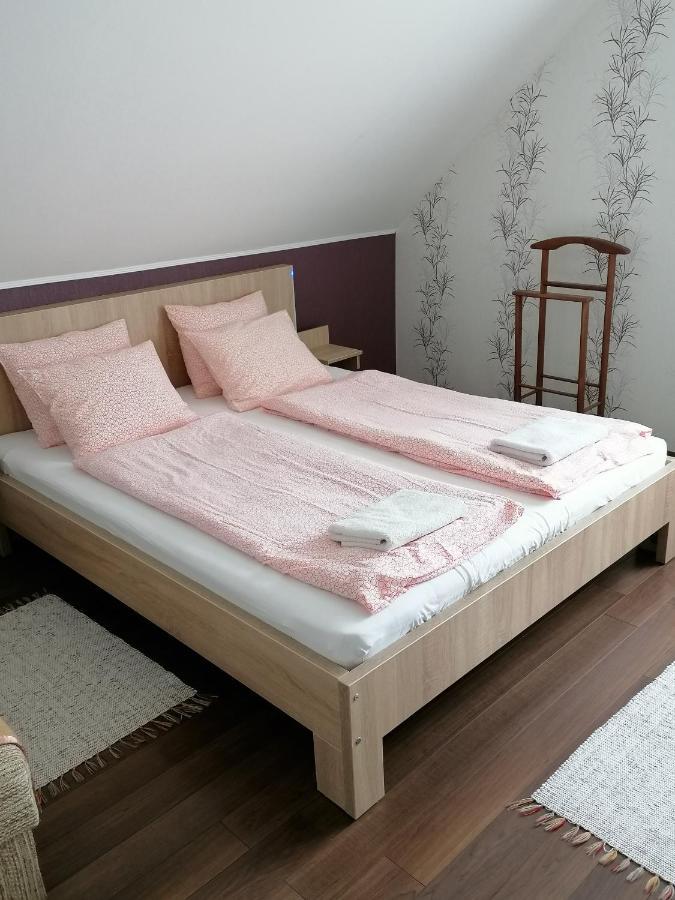 Fadora Apartman Tihany Eksteriør bilde