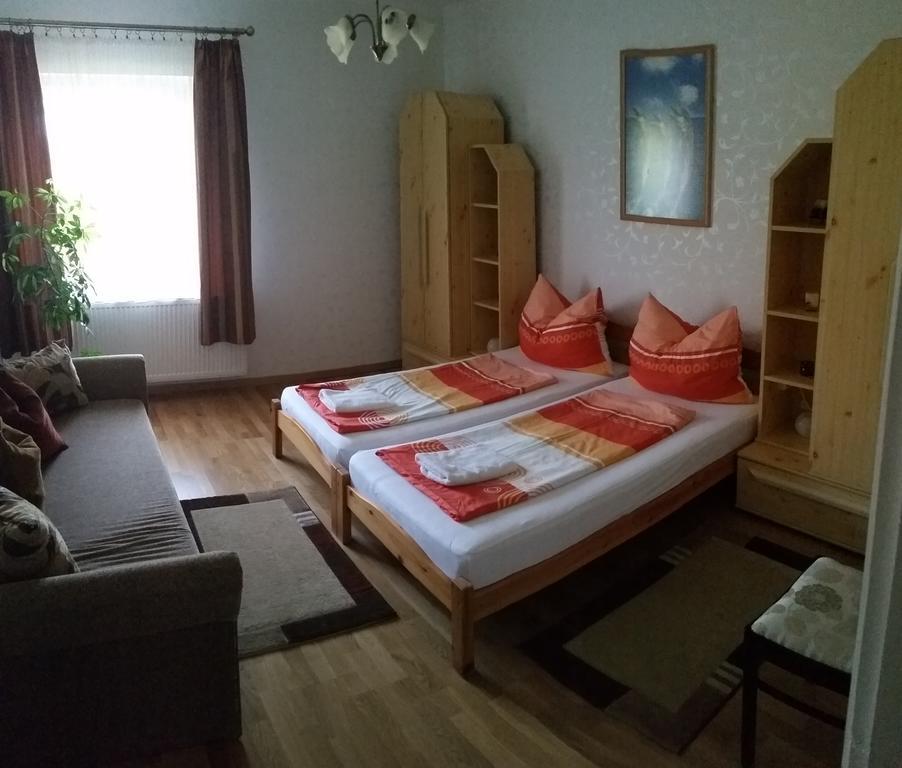 Fadora Apartman Tihany Eksteriør bilde
